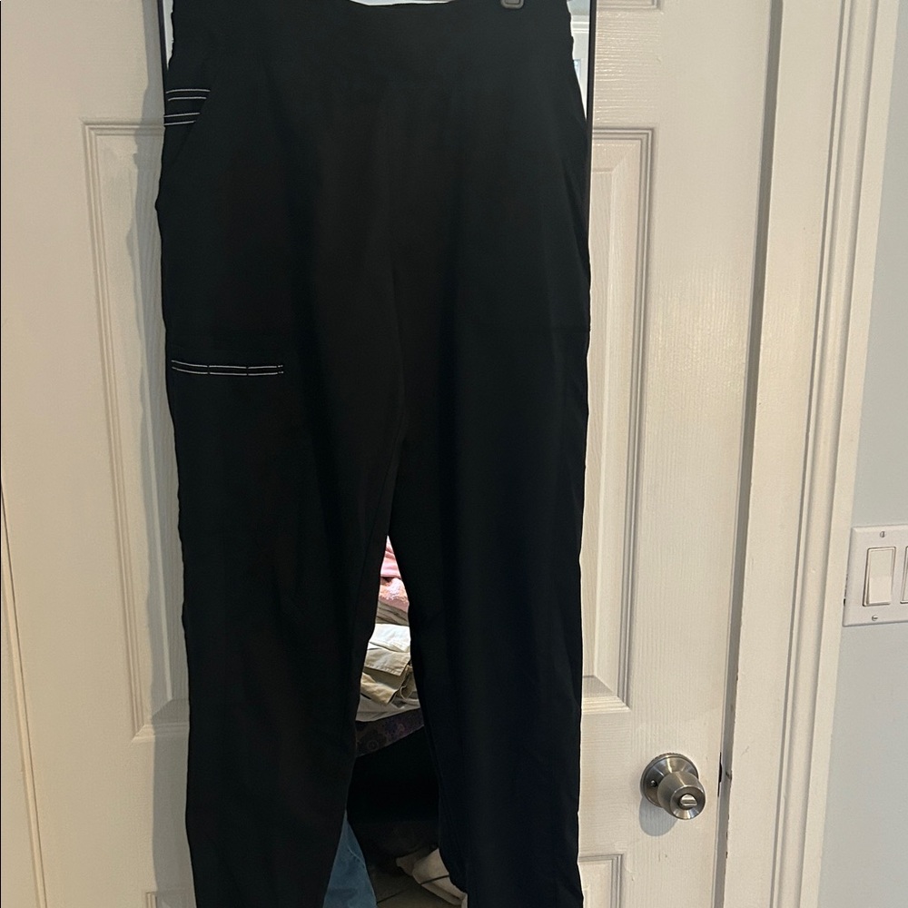 Revolution Black Scrub Pants Women’s Medium Jogger Cargo Style